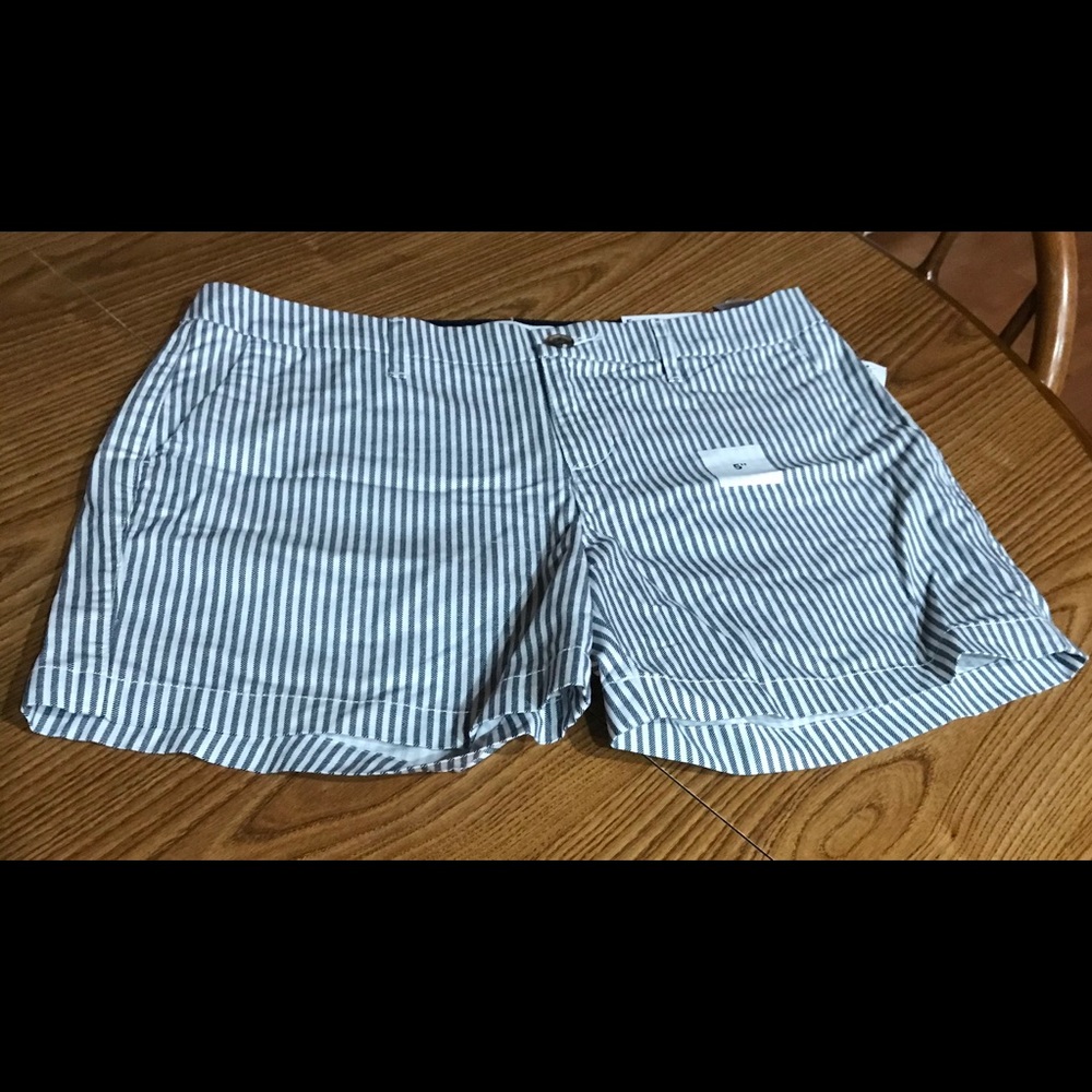 NWT Striped Old Navy Every Day Shorts